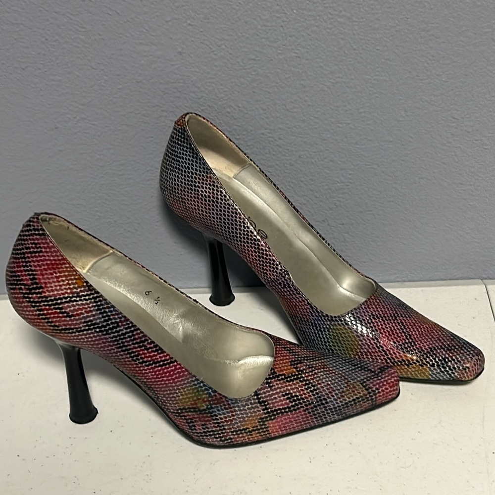 Bebe Rainbow Snake Skin High Heels Sz 6.5